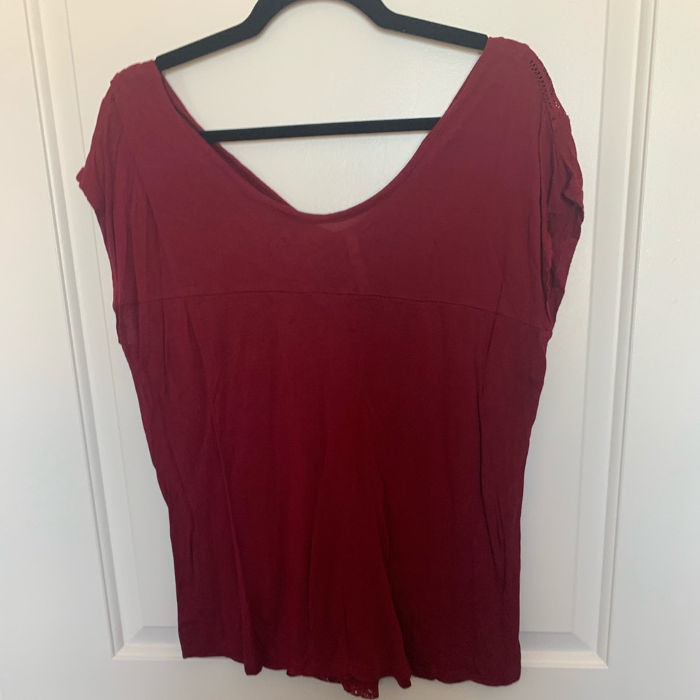 Blouse with lace detail in the back